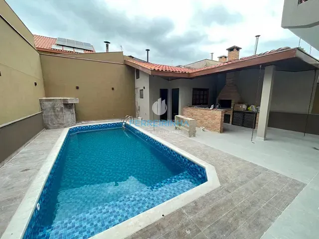 Casa com 274m² 3 quartos e 3 banheiros, à venda, no bairro Urbanova em São José dos Campos