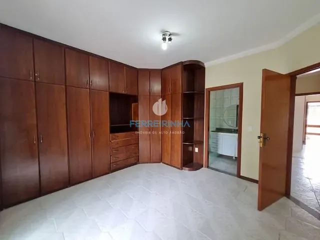 Casa com 274m² 3 quartos e 3 banheiros, à venda ou para alugar, no bairro Urbanova em São José dos Campos