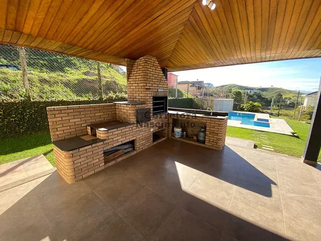 Casa com 1050m² 3 quartos e 4 banheiros, à venda, no bairro Condomínio Vale dos Lagos em Jacareí