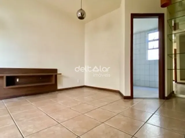Casa com 110m² 3 quartos e 3 banheiros, à venda, no bairro Planalto em Belo Horizonte