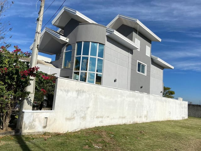 Casa com 250m² 3 quartos e 3 banheiros, à venda, no bairro Urbanova em São José dos Campos
