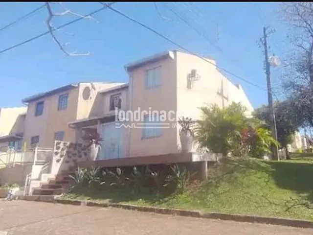 Casa 2 quartos e 2 banheiros, à venda, no bairro Jardim Tókio em Londrina