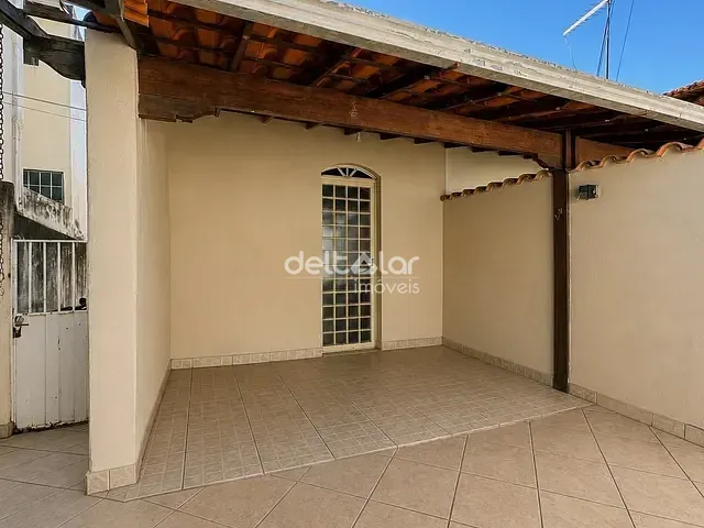 Casa com 55m² 1 quarto e 1 banheiro, para alugar, no bairro Etelvina Carneiro em Belo Horizonte