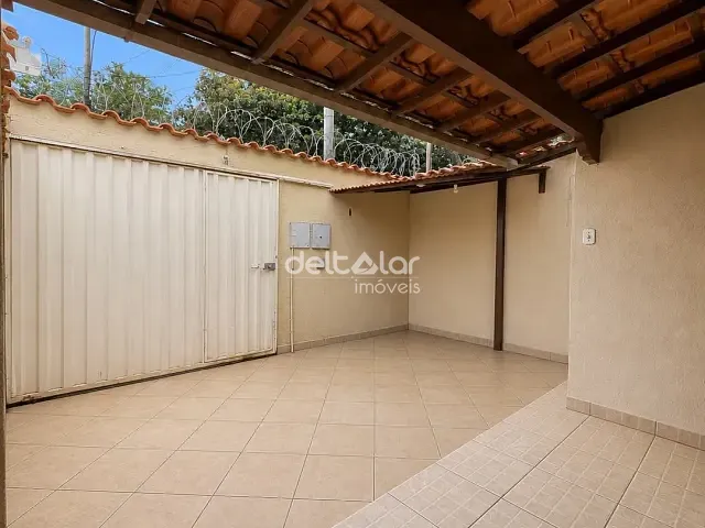 Casa com 55m² 1 quarto e 1 banheiro, para alugar, no bairro Etelvina Carneiro em Belo Horizonte