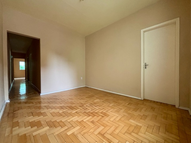 Casa com 225m² 3 quartos e 2 banheiros, à venda, no bairro Fragata em Pelotas