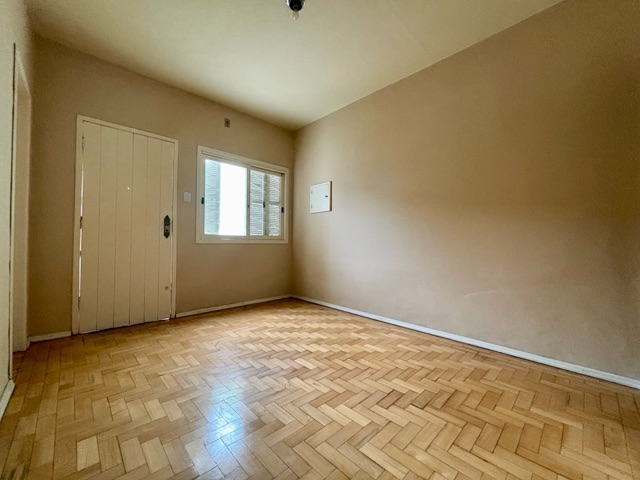 Casa com 225m² 3 quartos e 2 banheiros, à venda, no bairro Fragata em Pelotas