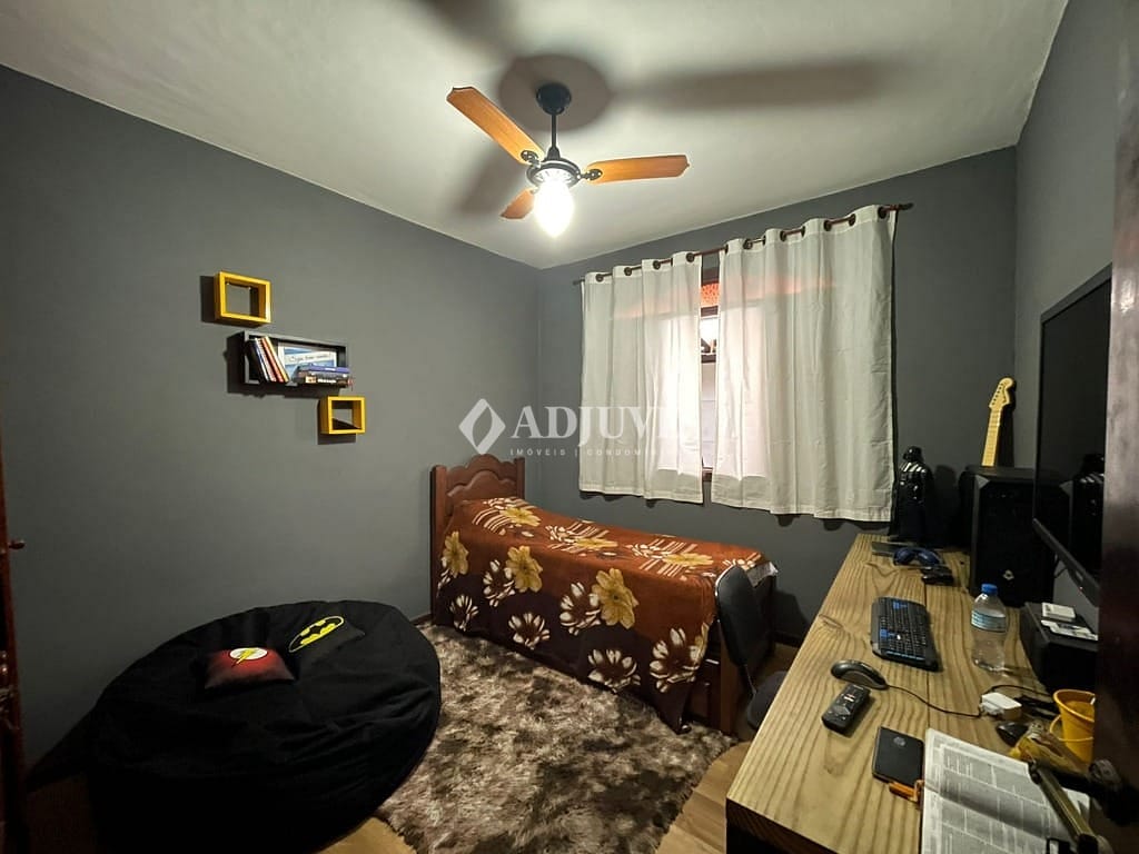 Casa à venda com 2 quartos, 190m² - Foto 12