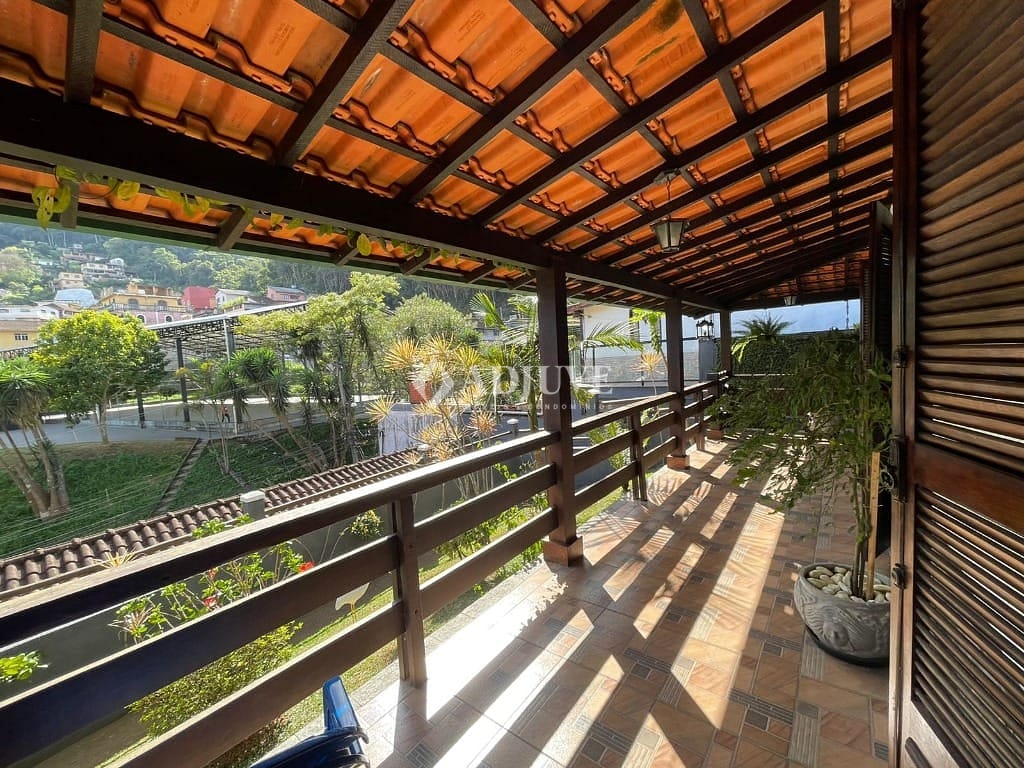 Casa à venda com 2 quartos, 190m² - Foto 5