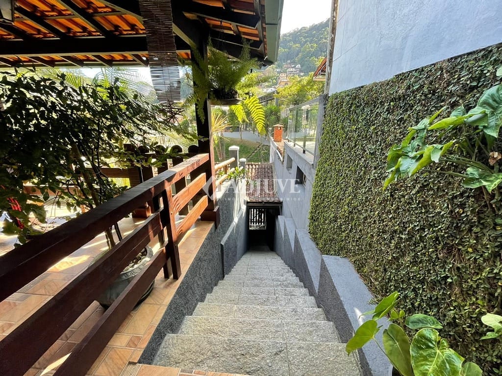 Casa à venda com 2 quartos, 190m² - Foto 15
