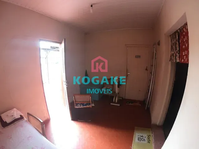 Casa com 394m² 4 quartos e 2 banheiros, à venda, no bairro Centro em São José dos Campos
