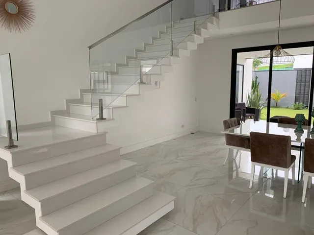 Casa com 450m² 3 quartos e 3 banheiros, à venda ou para alugar, no bairro Condomínio Residencial Alphaville em São José Dos Campos