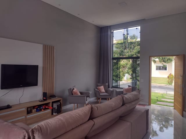 Casa com 252m² 3 quartos e 1 banheiro, à venda, no bairro Caminho Novo em Tremembé