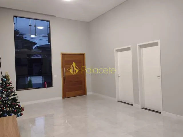 Casa com 252m² 3 quartos e 1 banheiro, à venda, no bairro Caminho Novo em Tremembé