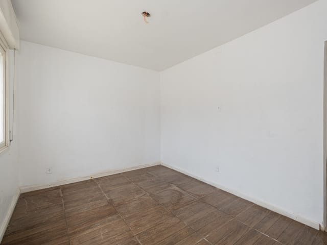 Casa com 364m² 2 quartos e 2 banheiros, à venda ou para alugar, no bairro Areal em Pelotas
