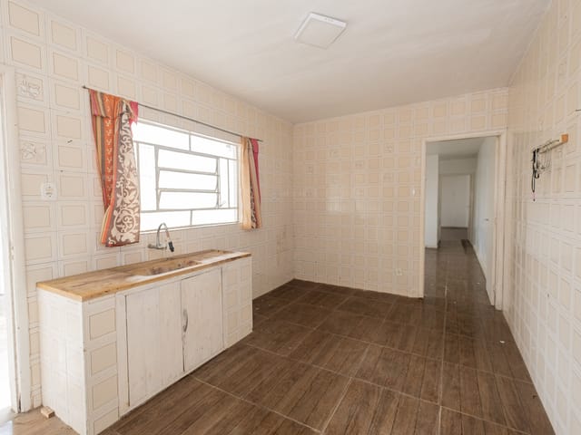 Casa com 364m² 2 quartos e 2 banheiros, à venda ou para alugar, no bairro Areal em Pelotas