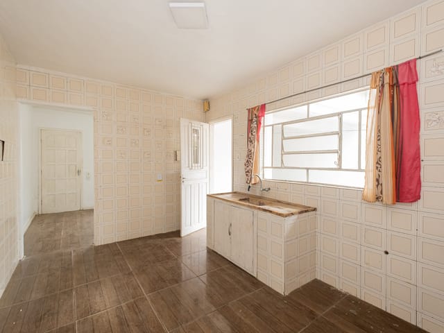 Casa com 364m² 2 quartos e 2 banheiros, à venda ou para alugar, no bairro Areal em Pelotas