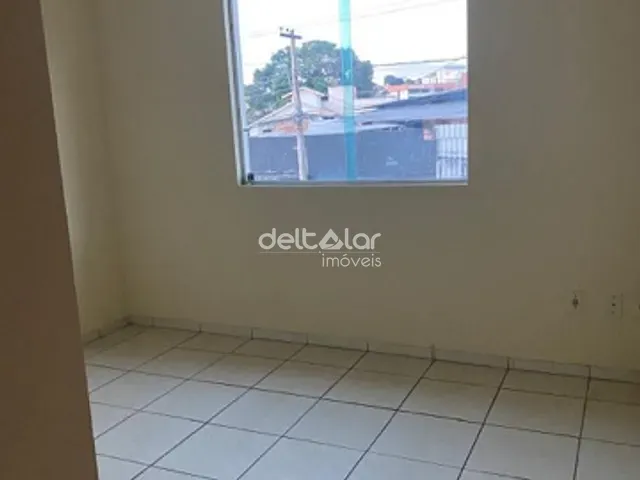 Casa 2 quartos e 2 banheiros, à venda, no bairro Santa Branca em Belo Horizonte