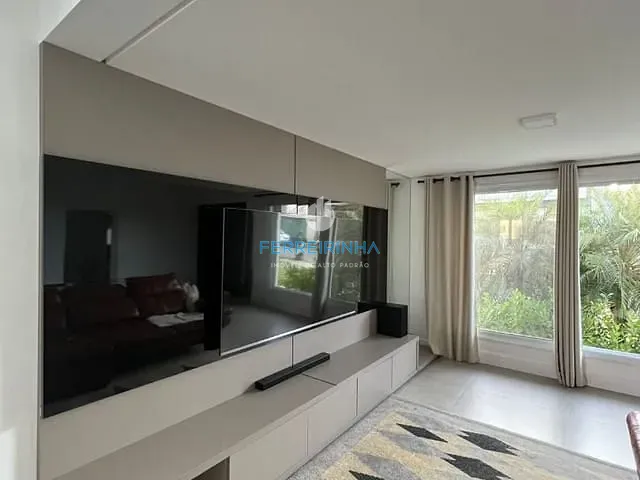 Casa com 700m² 4 quartos e 6 banheiros, à venda, no bairro Condomínio Reserva do Paratehy em São José dos Campos