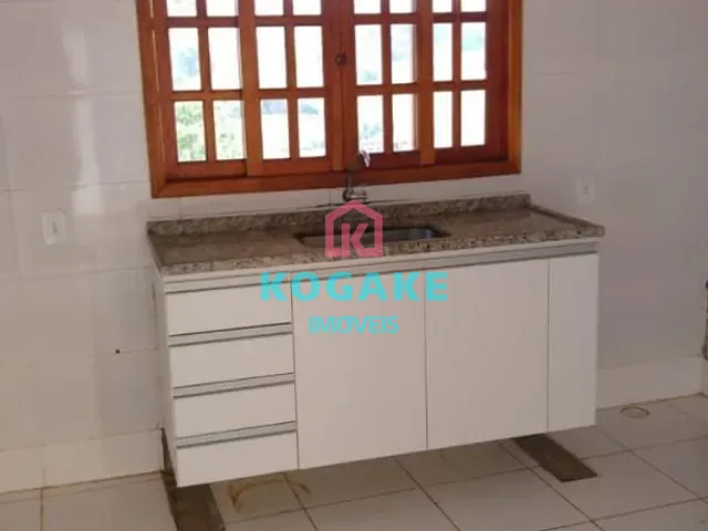 Casa com 429m² 2 quartos e 2 banheiros, à venda, no bairro Parque Residencial Helvetia em Taubaté