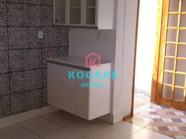 Casa com 429m² 2 quartos e 2 banheiros, à venda, no bairro Parque Residencial Helvetia em Taubaté