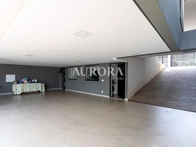 Casa com 390m² 3 quartos e 5 banheiros, à venda, no bairro Lago Parque em Londrina