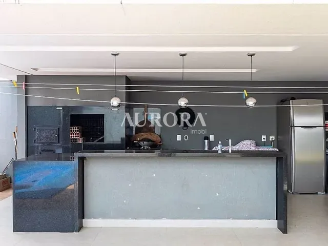 Casa com 390m² 3 quartos e 5 banheiros, à venda, no bairro Lago Parque em Londrina