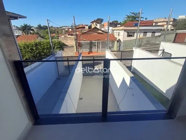 Casa 2 quartos e 3 banheiros, à venda, no bairro Copacabana em Belo Horizonte