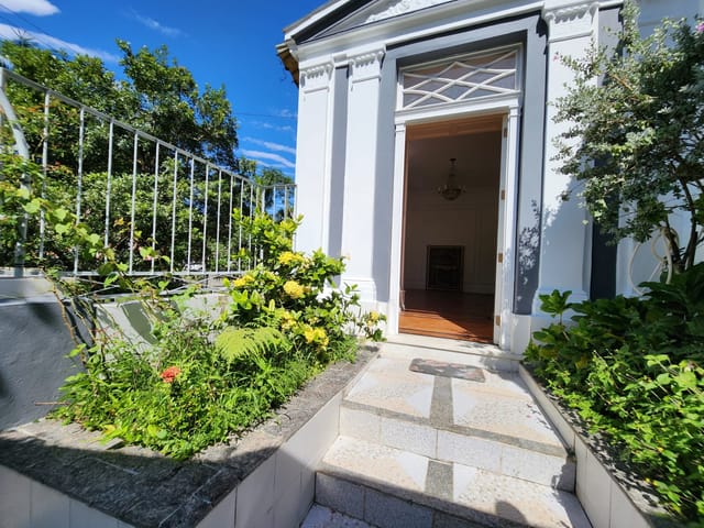 Casa com 1845m² 4 quartos e 1 banheiro, à venda, no bairro Centro em Petrópolis