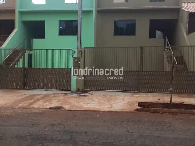 Casa 2 quartos e 1 banheiro, à venda, no bairro Jardim Paris em Londrina