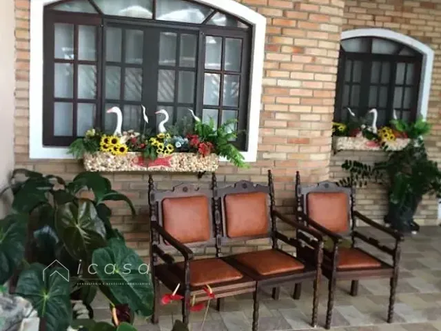 Casa com 222m² 2 quartos e 2 banheiros, à venda, no bairro Vera Cruz em Caçapava