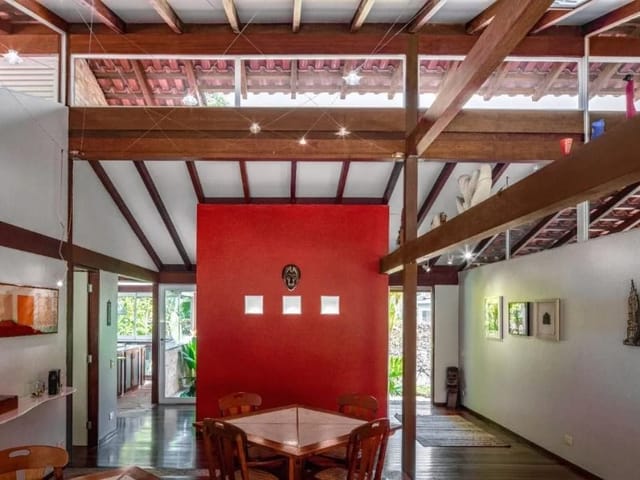 Casa com 2000m² 3 quartos e 4 banheiros, à venda, no bairro Recanto Inpla em Carapicuíba