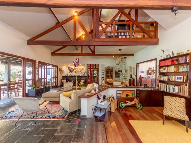 Foto do Casa - Casa no condomínio Chacara Dos Lagos para venda com 4 quartos, sendo 3 suítes, 535m² | Lares e Andares Imóveis