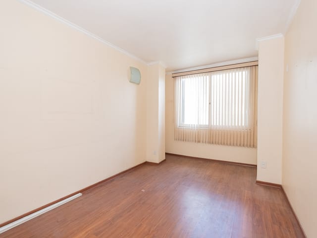 Casa com 684m² 4 quartos e 3 banheiros, à venda, no bairro Areal em Pelotas