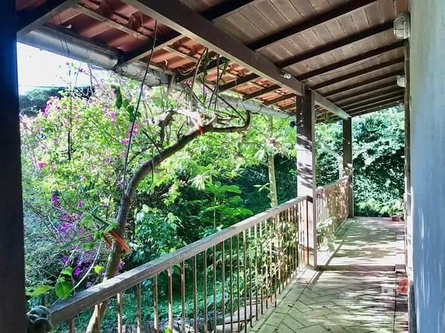 Casa com 1788m² 5 quartos e 2 banheiros, à venda, no bairro Castelanea em Petrópolis