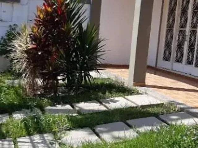 Casa com 250m² 3 quartos e 1 banheiro, à venda, no bairro Nova Lorena em Lorena