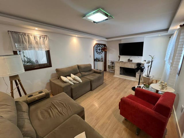 Casa 3 quartos e 3 banheiros, à venda, no bairro Três Vendas em Pelotas