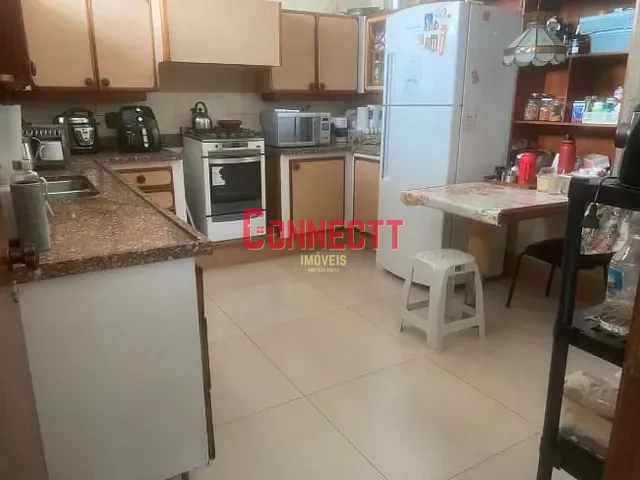 Casa com 400m² 3 quartos e 2 banheiros, à venda, no bairro Jardim Sao Luiz em Ribeirão Preto
