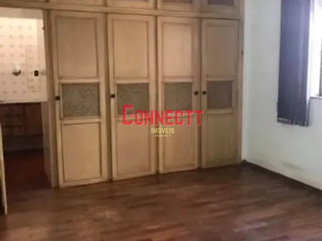 Casa com 400m² 3 quartos e 2 banheiros, à venda, no bairro Jardim Sao Luiz em Ribeirão Preto
