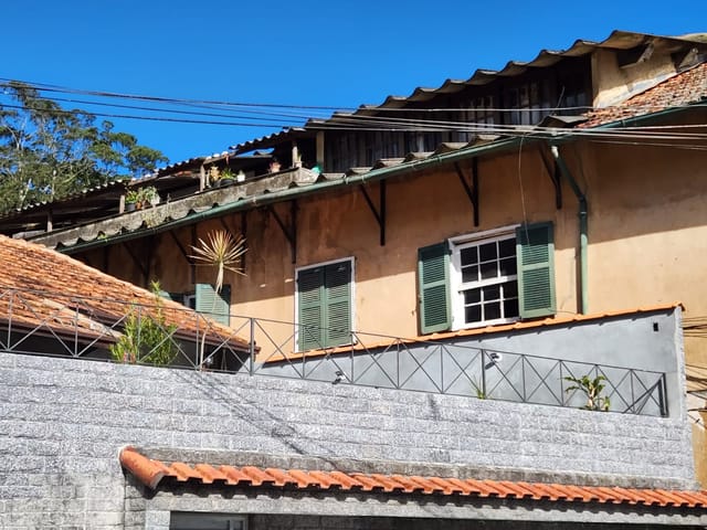 Casa 2 quartos e 1 banheiro, à venda, no bairro Morin em Petrópolis