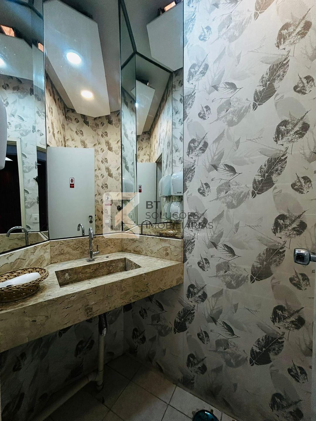 Casa, 1 quarto, 265 m² - Foto 27