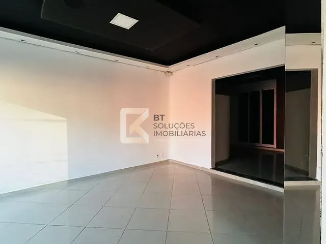 Casa com 250m², à venda, no bairro Vila Sfeir em Indaiatuba