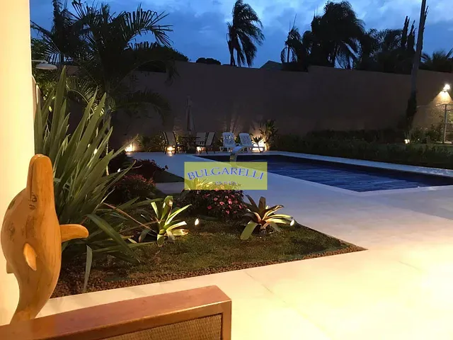 Casa com 1000m² 3 quartos e 3 banheiros, à venda, no bairro Jardim Novo Mundo em Jundiaí