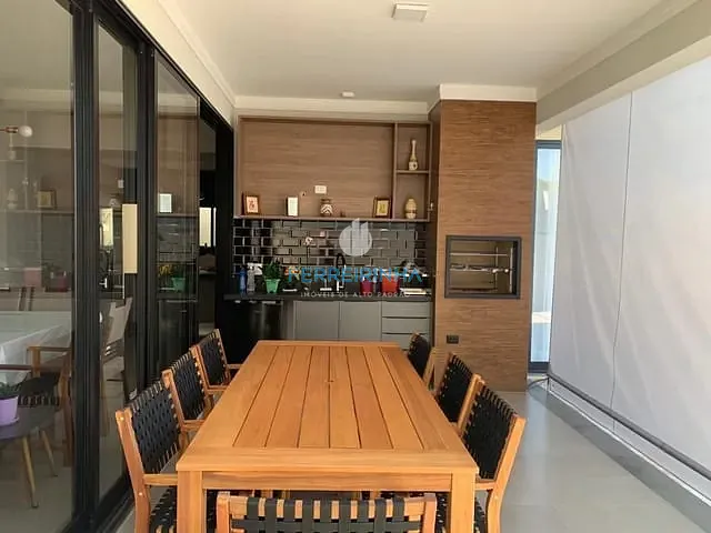 Casa com 451m² 3 quartos e 4 banheiros, à venda, no bairro Colinas do Paratehy em São José dos Campos