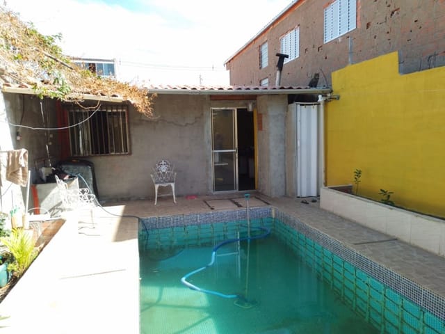 Casa com 150m² 1 quarto e 2 banheiros, à venda, no bairro Colina (Caucaia do Alto) em Cotia