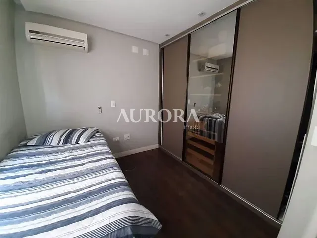 Casa com 330m² 3 quartos e 2 banheiros, à venda, no bairro H.U. em Londrina