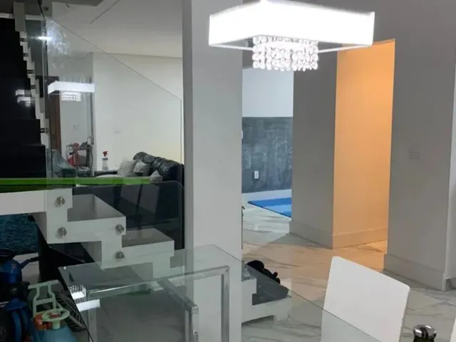 Casa com 315m² 3 quartos e 2 banheiros, à venda, no bairro Urbanova em São José Dos Campos