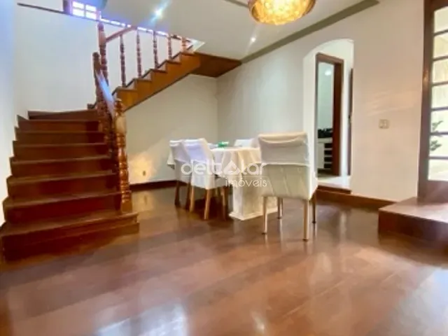 Casa com 250m² 2 quartos e 3 banheiros, para alugar, no bairro Planalto em Belo Horizonte