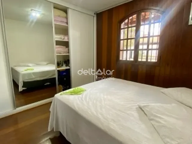 Casa com 250m² 2 quartos e 3 banheiros, para alugar, no bairro Planalto em Belo Horizonte