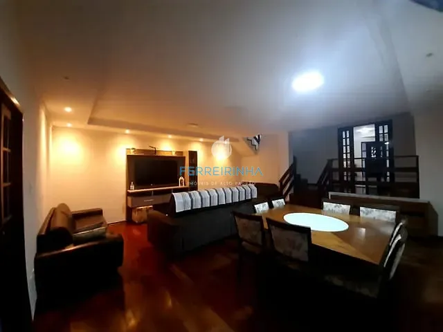 Casa com 250m² 4 quartos e 2 banheiros, à venda, no bairro Urbanova em São José dos Campos