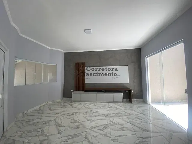 Casa com 207m² 3 quartos e 2 banheiros, à venda, no bairro Loteamento Villa Branca em Jacareí